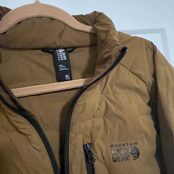 Marmot men’s winter jacket. Mustard color. Size XL. 700 fill. - Picture 4 of 8